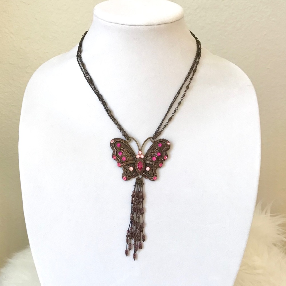 BUTTERFLY CRYSTAL NECKLACE